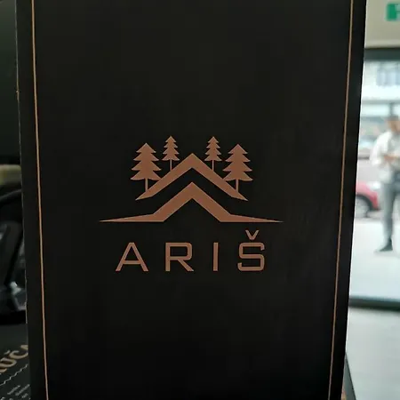 Apartmani Tim & Spa Centar 아파트 *